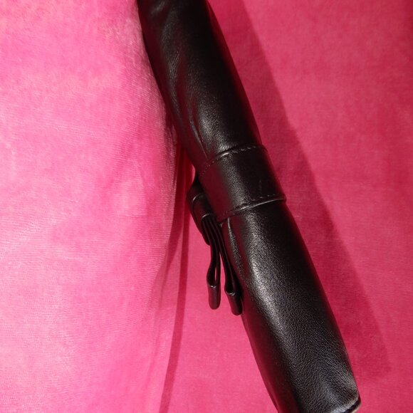 Mint Auth.Furla wallet Stunning with Fancy Bow Tie - Picture 9 of 16